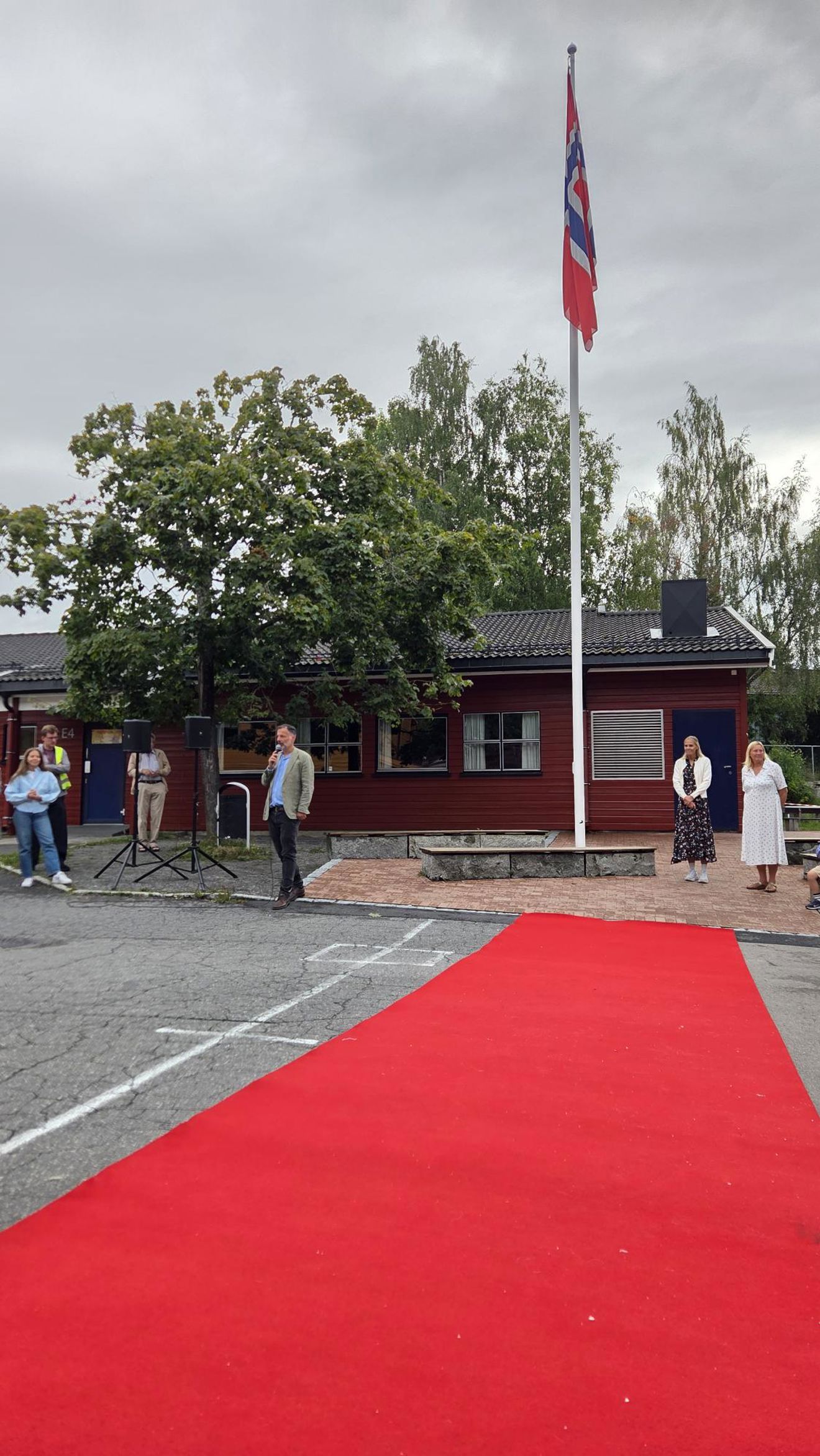 Et flagg på en stang Et flagg på en stang