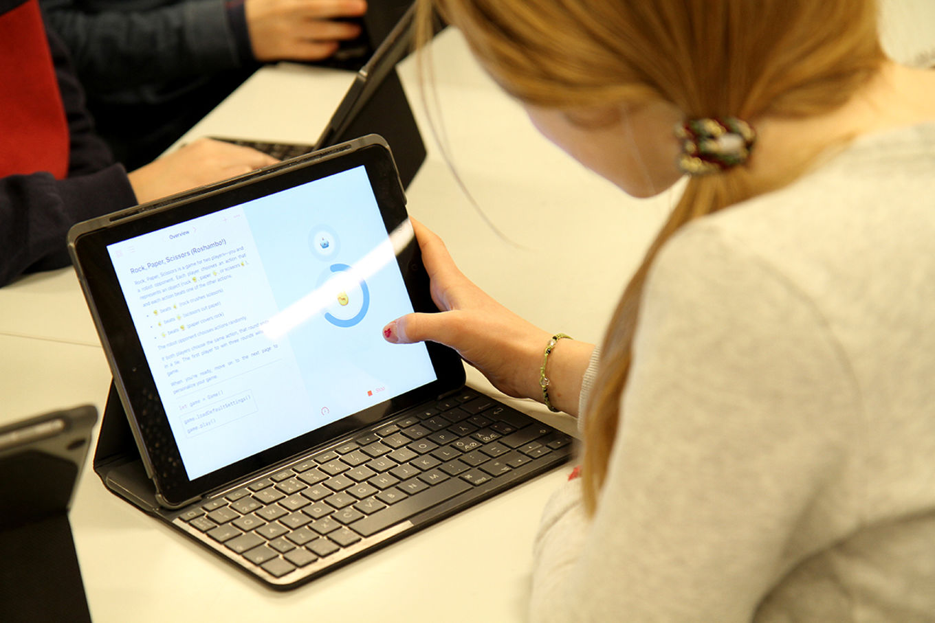 Foto: Heidi M. Skjebstad Elev på ipad